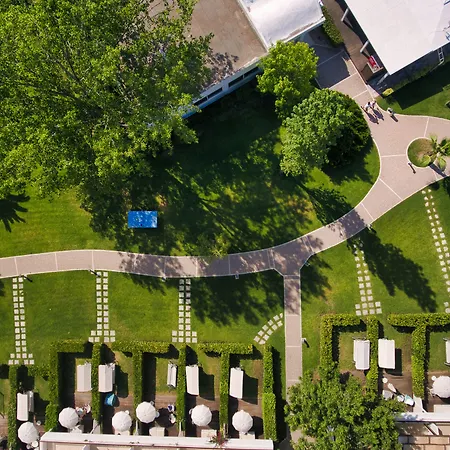 Princess Resort, Santikos Collection